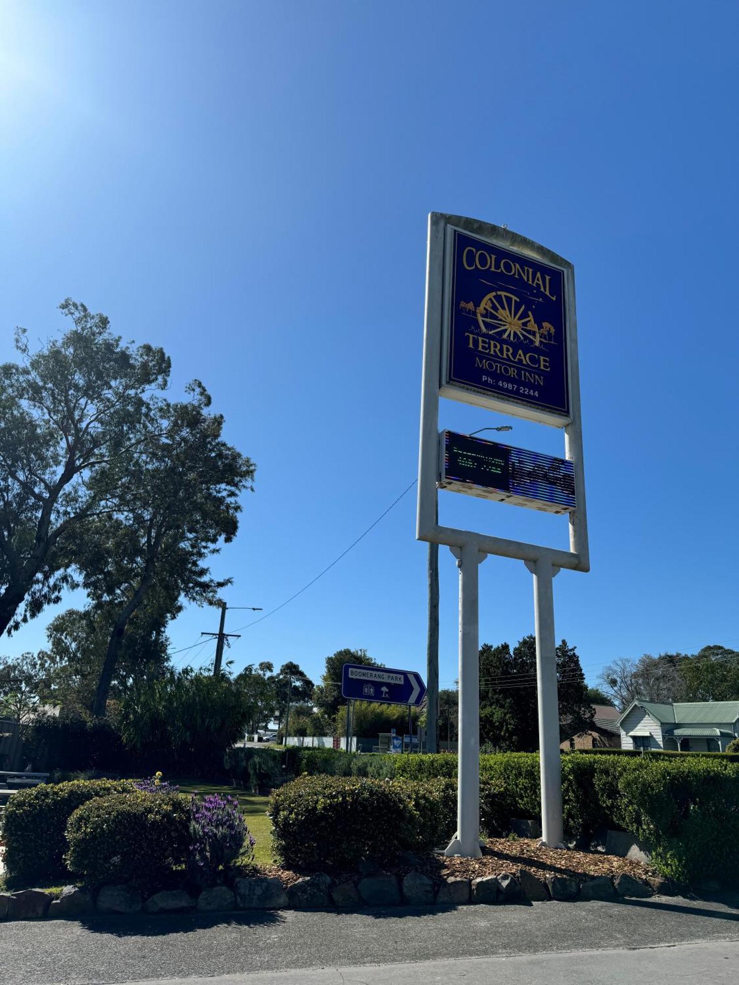 Colonial Terrace Motor Inn Raymond Terrace Exteriér fotografie