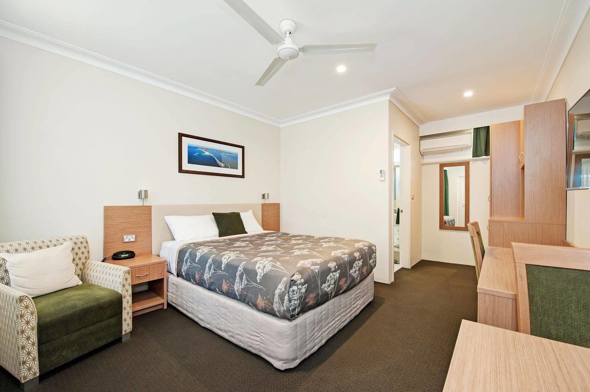 Colonial Terrace Motor Inn Raymond Terrace Exteriér fotografie